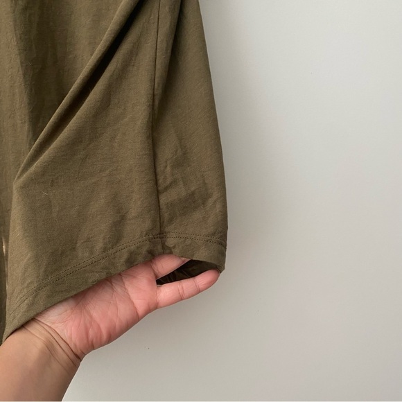 Babaton | Aritzia Pima Cotton Blend V-Neck Rounded Hem Short Sleeves Tee - Picture 9 of 10
